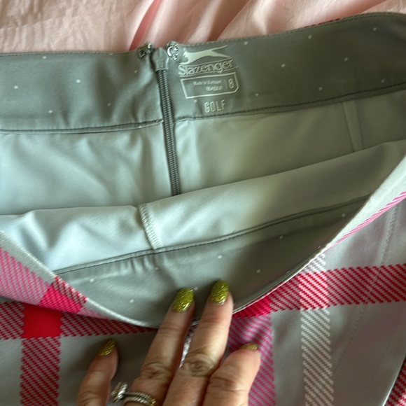 Women’s medium Slazenger golf set. Neon pink and gray. Top M, bottom 8 - Picture 5 of 6